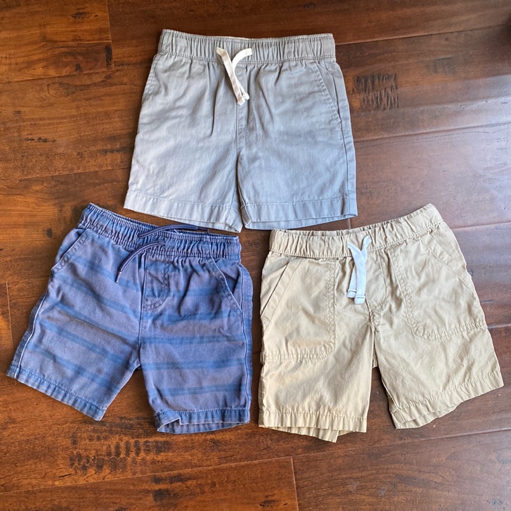 Bundle of 3T boys shorts